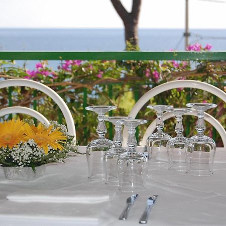 Villaggio Residence Nettuno Масса-Лубренсе Екстер'єр фото