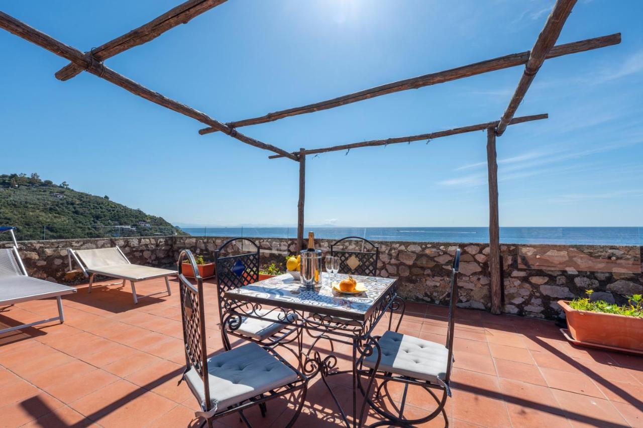 Villaggio Residence Nettuno Масса-Лубренсе Екстер'єр фото