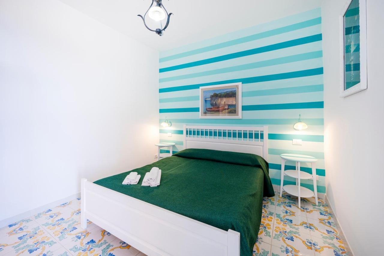 Villaggio Residence Nettuno Масса-Лубренсе Екстер'єр фото