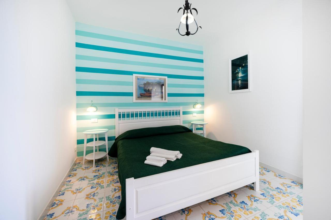 Villaggio Residence Nettuno Масса-Лубренсе Екстер'єр фото
