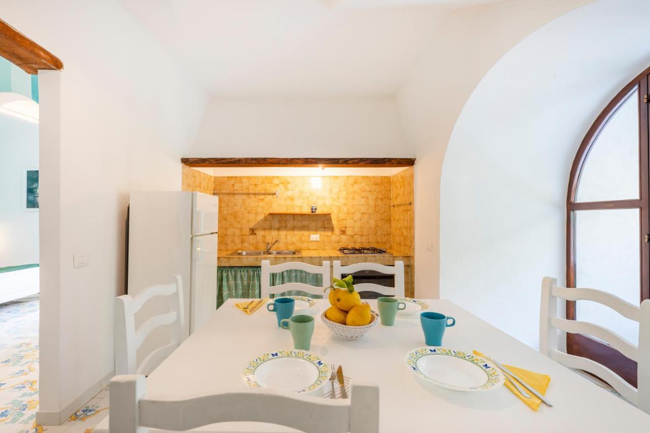 Villaggio Residence Nettuno Масса-Лубренсе Екстер'єр фото
